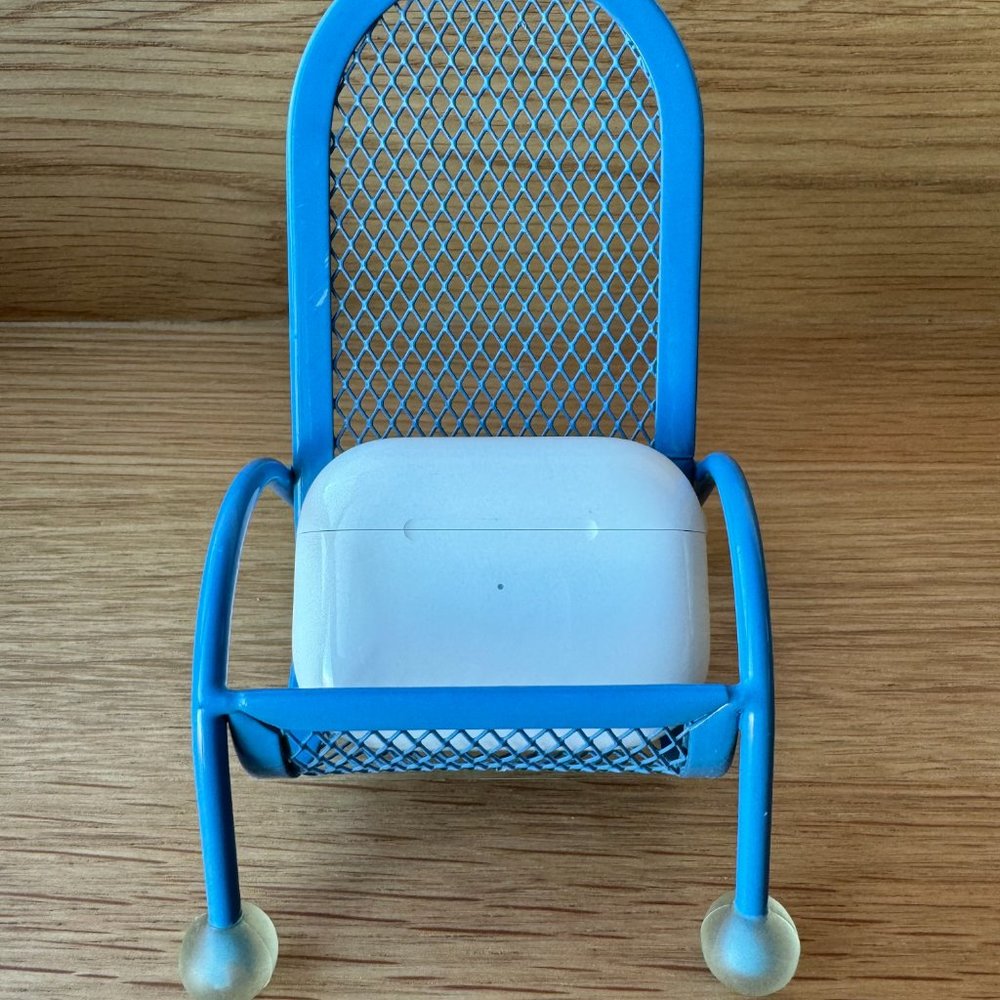 Mini Blue Beach Chair Phone Holder Retro Coastal Decor Cute Stand - Picture 3 of 4